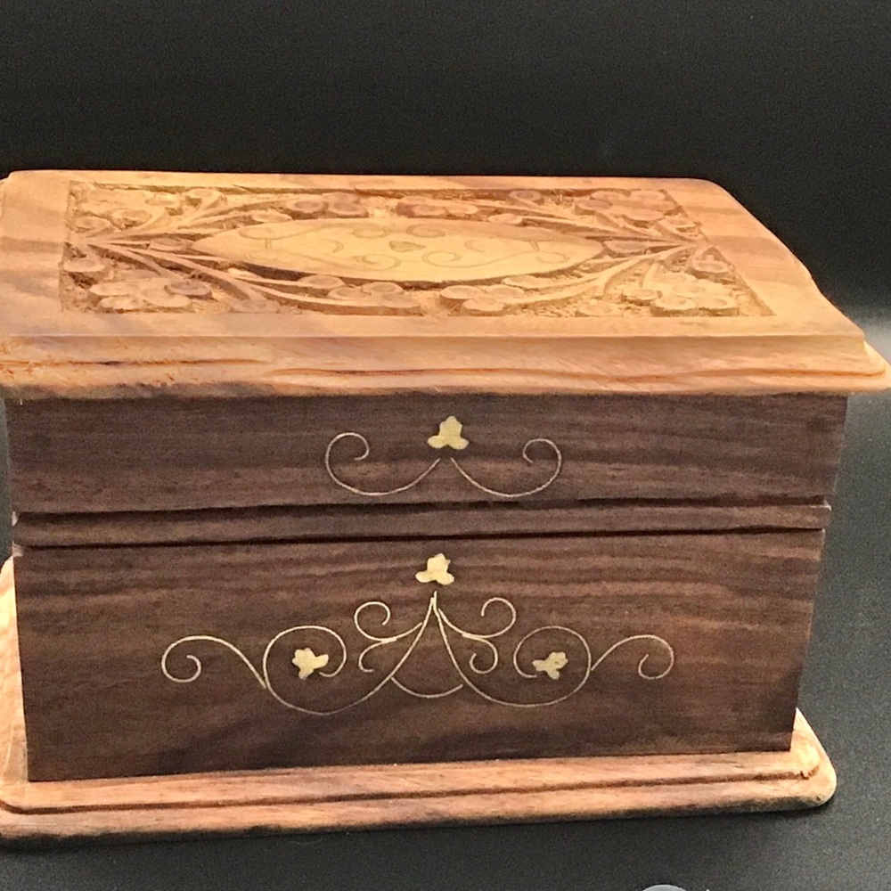 New Indian traditional Hand carved  metal inlay wooden jewelry box